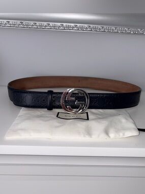 Gucci Dark Blue Logo Leather Belt with  Silver Buckle and dust bag Size 95/38
